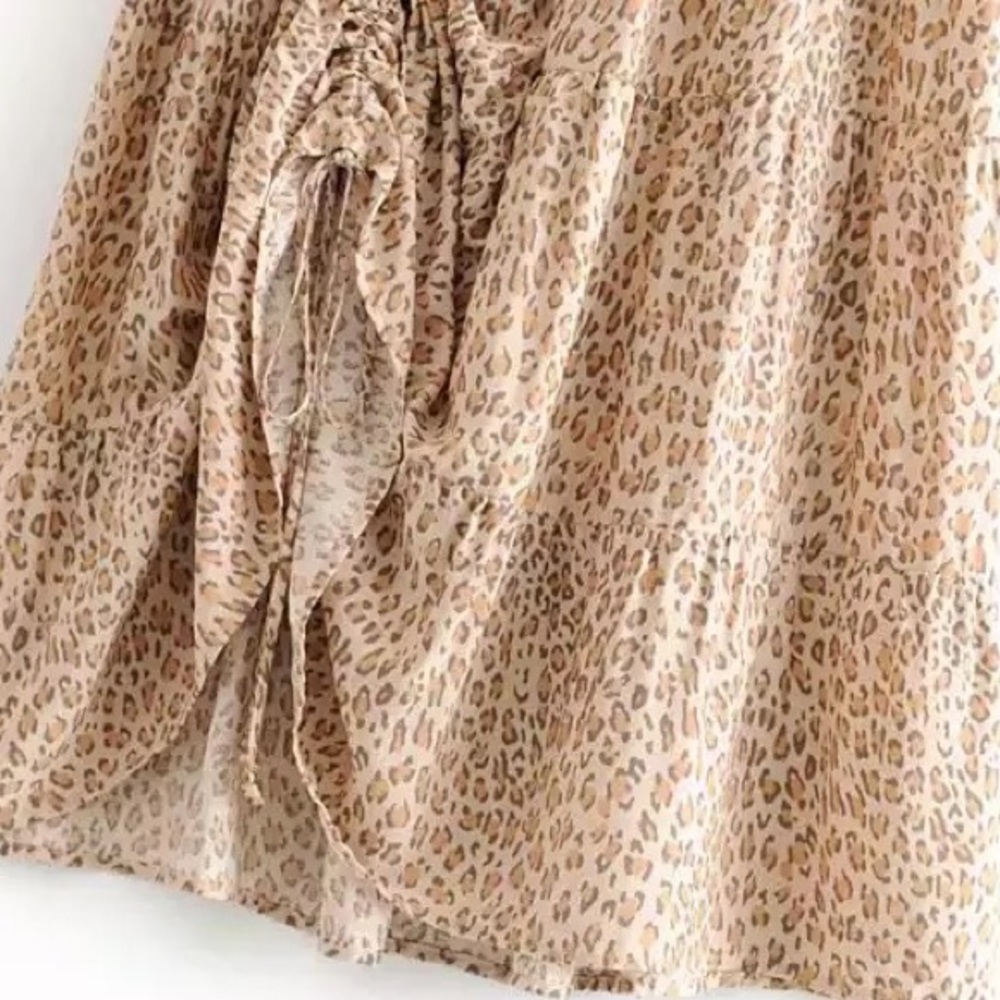 LAST ONE Leopard Ruched Skirt - Picture 4 of 16